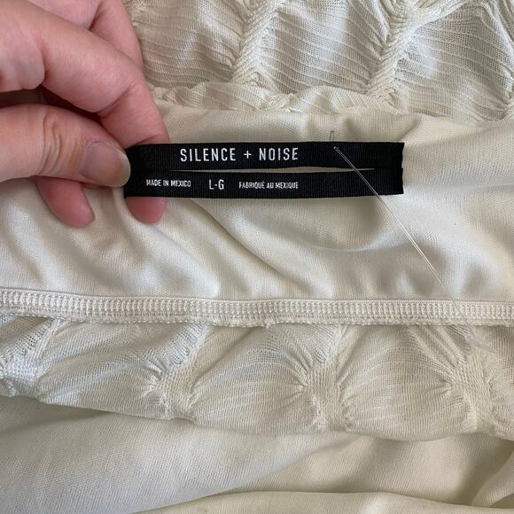 Silence and Noise NWOT‎ Remy Textured Tube Top Womens Size L White - Picture 2 of 7
